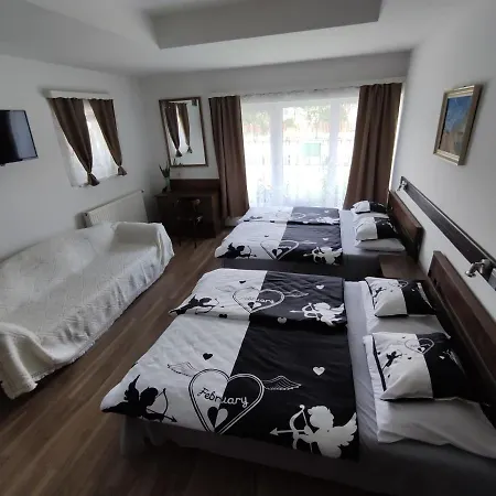 Marica Vendeghaz Pensionat Bük