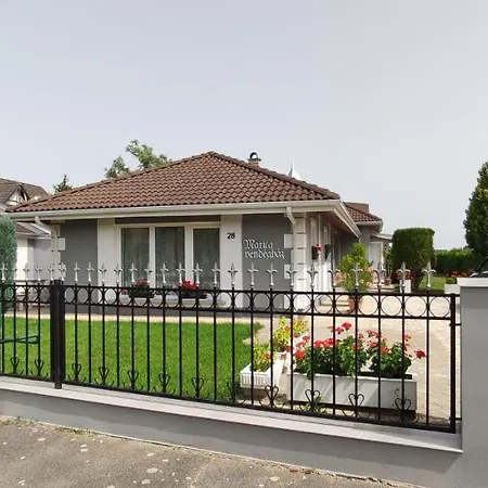 Casa de hóspedes Marica Bük