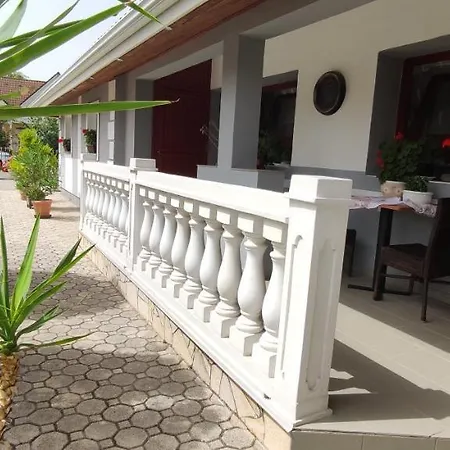 Marica Vendeghaz Guest house Buk